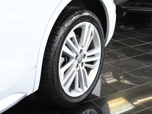 Used 2019 Audi Q5 2.0T Premium Plus w/ Premium Plus Package AWD/4WD image 42