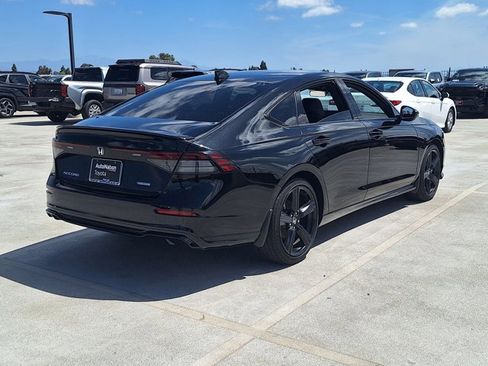 Used 2024 Honda Accord Sport image 5