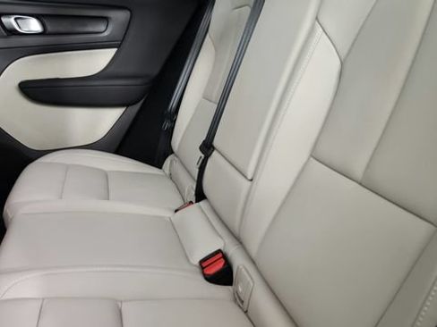 Certified 2026 Volvo XC40 B5 Ultra w/ Climate Package AWD/4WD image 66