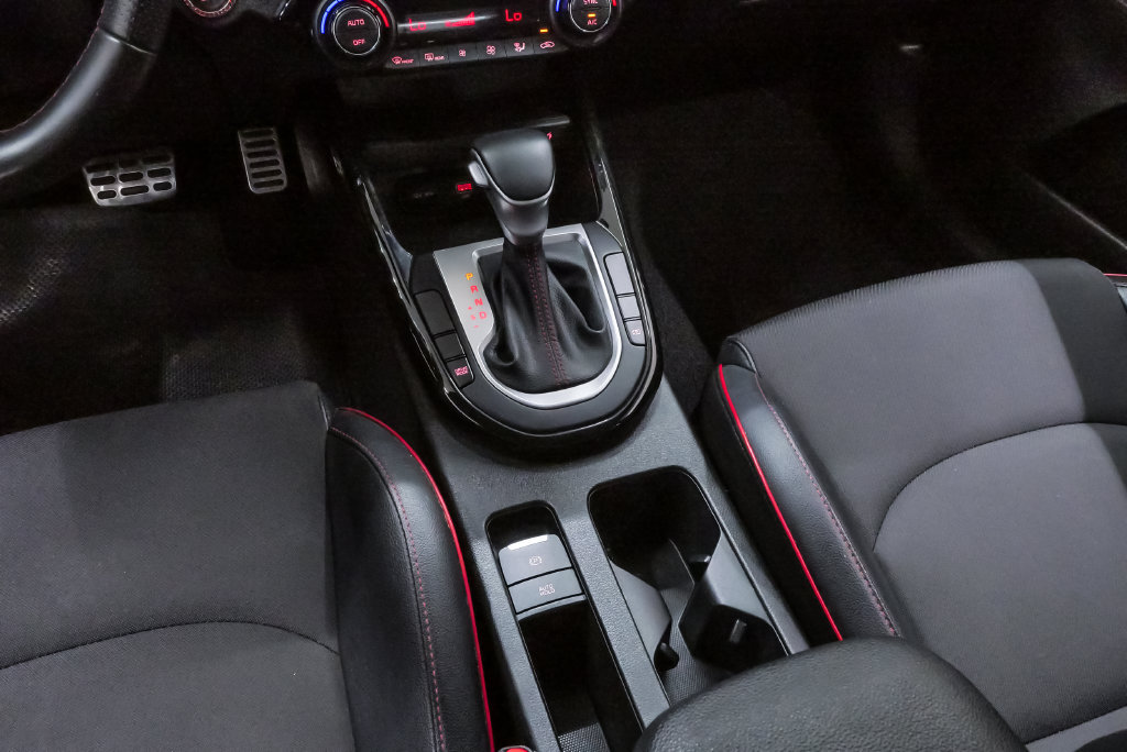 Used 2022 Kia Forte GT w/ GT Technology Package FWD image 18
