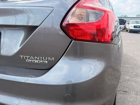 Used 2013 Ford Focus Titanium image 9