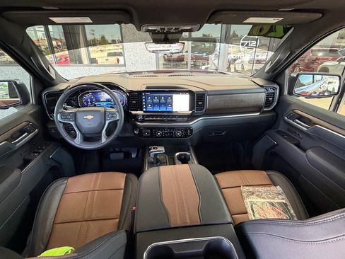 Used 2026 Chevrolet Silverado 1500 High Country RWD image 27