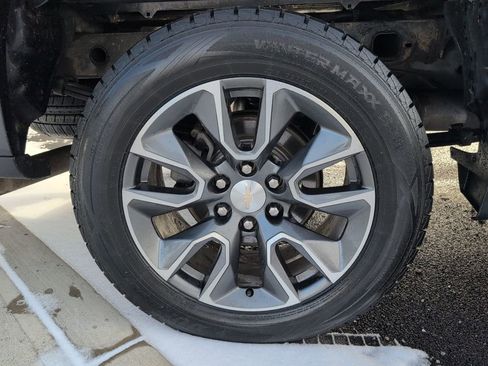 Used 2022 Chevrolet Silverado 1500 LT AWD/4WD image 11