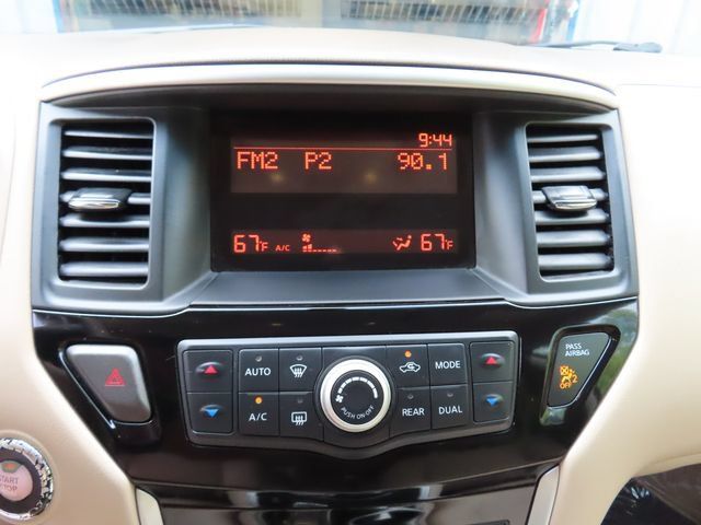 Used 2014 Nissan Pathfinder S FWD image 18