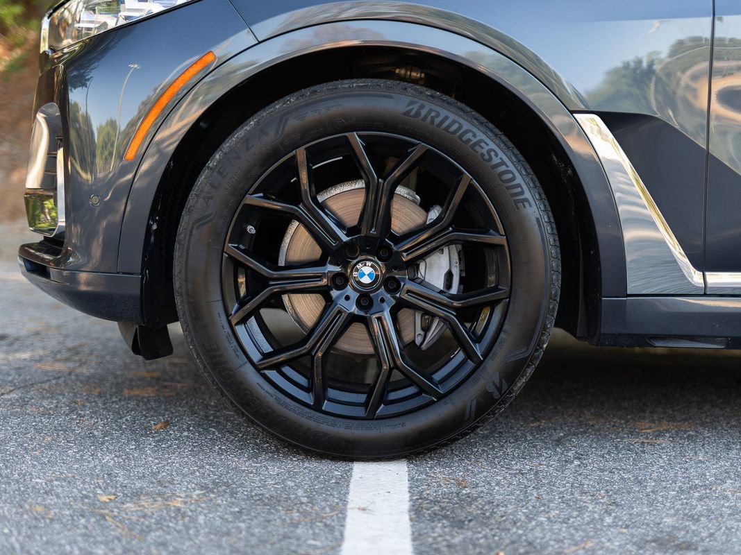 Used 2020 BMW X7 xDrive40i w/ Premium Package AWD/4WD image 13