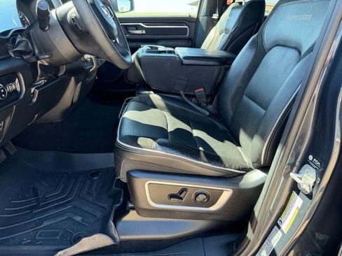 Used 2025 RAM 1500 Laramie AWD/4WD image 16
