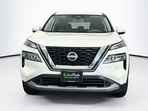 Used 2023 Nissan Rogue SV AWD/4WD image 2