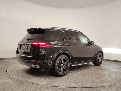 New 2026 Mercedes-Benz GLE 580 4MATIC image 9