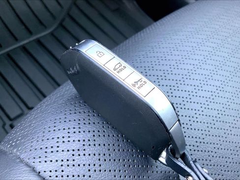 Used 2025 Kia Carnival SX Prestige FWD image 15