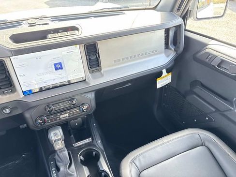 New 2025 Ford Bronco Outer Banks image 15