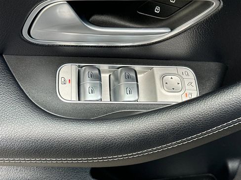 Used 2025 Mercedes-Benz GLE 350 4MATIC image 12