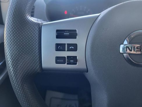 Used 2021 Nissan Frontier SV image 17
