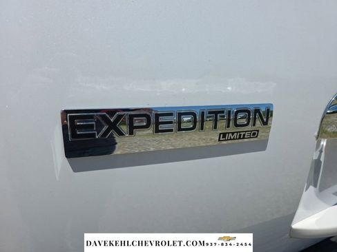 Used 2014 Ford Expedition Limited w/ Equipment Group 301A RWD image 11