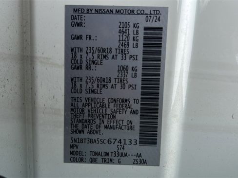 Certified 2025 Nissan Rogue SV image 30