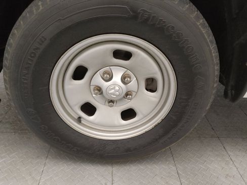 Used 2017 RAM 1500 Tradesman image 31