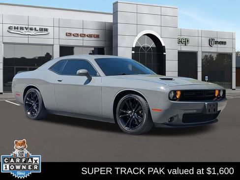 Used 2018 Dodge Challenger SXT w/ Blacktop Package image 1