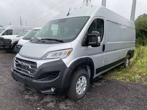 Used 2025 RAM ProMaster 3500 w/ Quick Order Package 22H SLT+ FWD image 3
