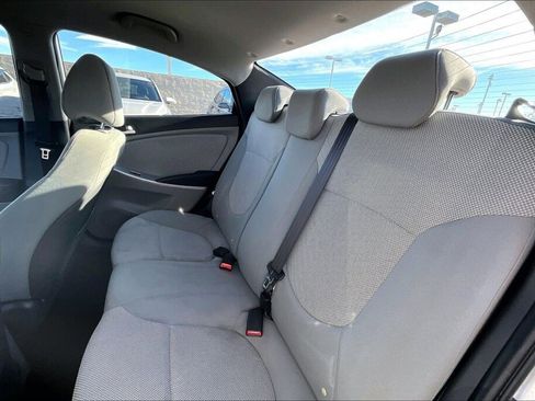 Used 2013 Hyundai Accent GLS image 15