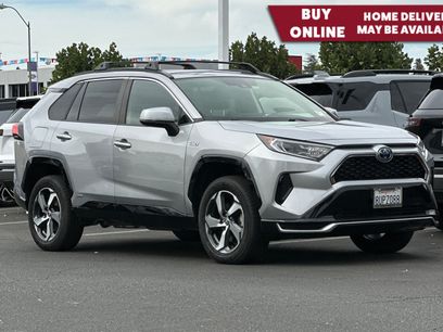 Used 2021 Toyota RAV4 SE w/ Weather & Moonroof Package