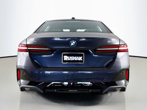 New 2026 BMW 540i xDrive w/ M Sport Package AWD/4WD image 6