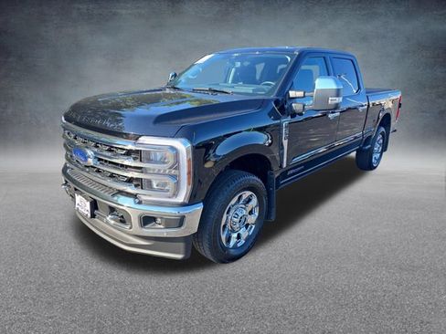 Certified 2024 Ford F250 Lariat w/ Lariat Ultimate Package AWD/4WD image 3