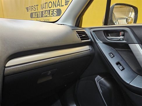 Used 2015 Subaru Forester 2.5i Limited image 29