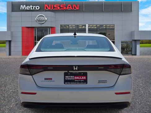 Used 2023 Honda Accord Sport image 5