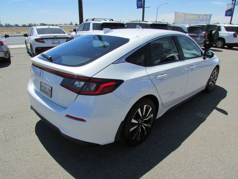 Used 2023 Honda Civic EX-L image 6