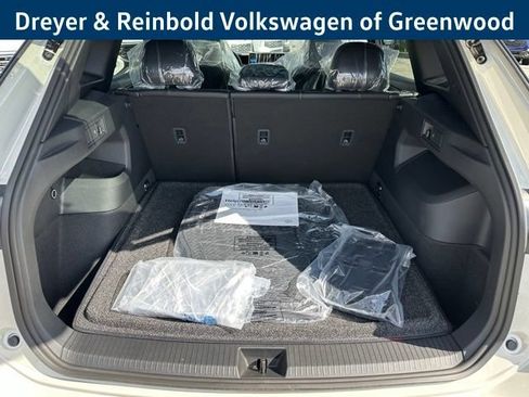 New 2026 Volkswagen Tiguan SE R-Line AWD/4WD image 31