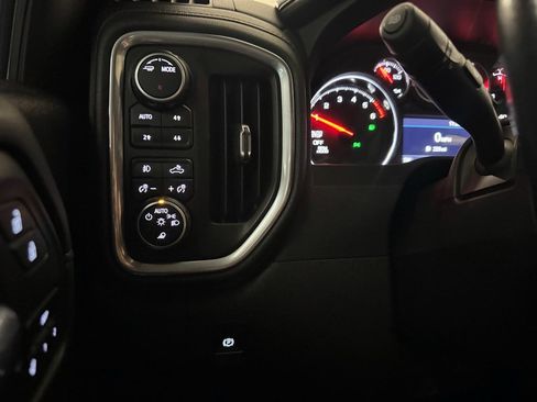 Used 2022 Chevrolet Silverado 1500 LTZ w/ LTZ Premium Package image 16