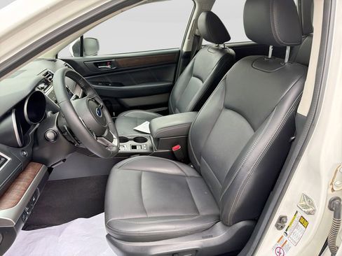 Used 2019 Subaru Outback 3.6R Limited w/ Popular Package #2 AWD/4WD image 12