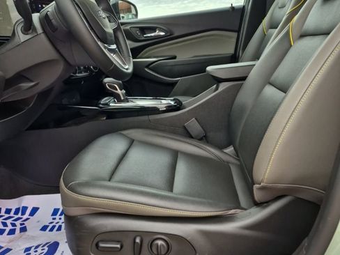 Used 2025 Chevrolet Trax ACTIV w/ Driver Confidence Package image 22