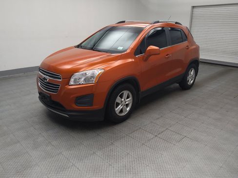 Used 2015 Chevrolet Trax LT w/ LT Plus Package FWD image 2