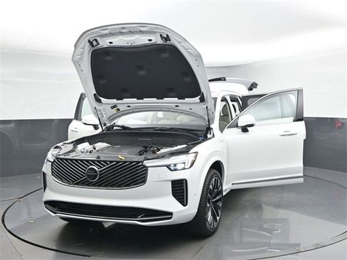 New 2026 Volvo XC90 T8 Ultra image 54