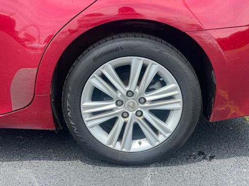 Used 2013 Lexus ES 350 w/ Premium Pkg FWD image 3