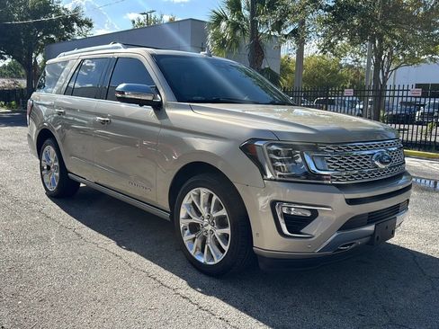 Used 2018 Ford Expedition Platinum AWD/4WD image 7