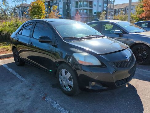 Used 2010 Toyota Yaris Sedan image 6