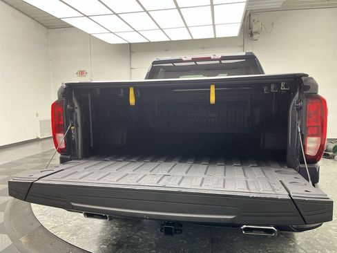 Certified 2022 GMC Sierra 1500 Elevation AWD/4WD image 5
