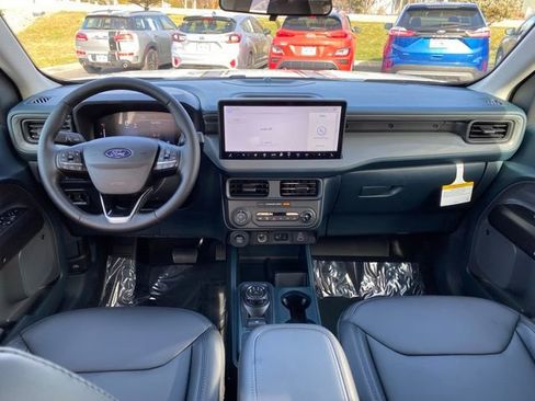 New 2026 Ford Maverick Lariat w/ Black Appearance Package image 8