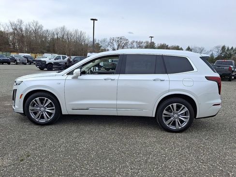 Used 2023 Cadillac XT6 Premium Luxury w/ Technology Package image 7