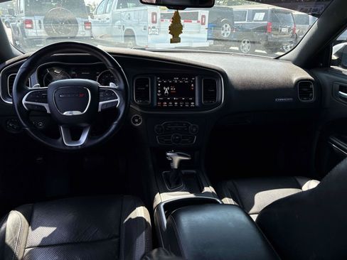 Used 2018 Dodge Charger GT AWD/4WD image 9