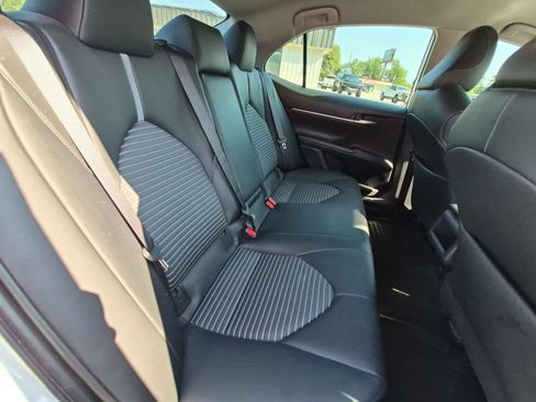 Used 2022 Toyota Camry SE FWD image 23