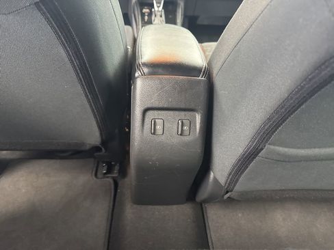 Used 2024 Nissan Kicks SR image 30