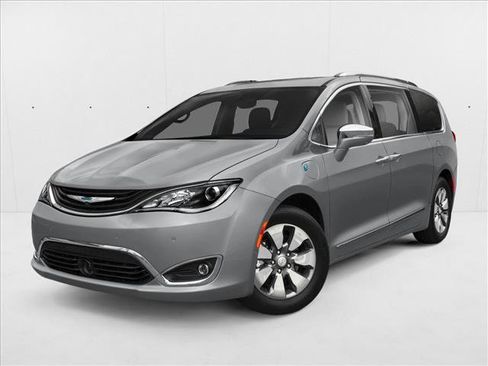Used 2018 Chrysler Pacifica Limited w/ Advanced Safetytec Group FWD image 1