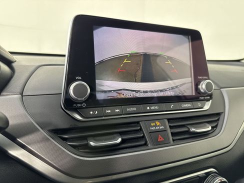 Certified 2024 Nissan Altima 2.5 SR image 8