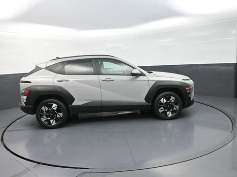 Used 2025 Hyundai Kona SEL AWD/4WD image 13