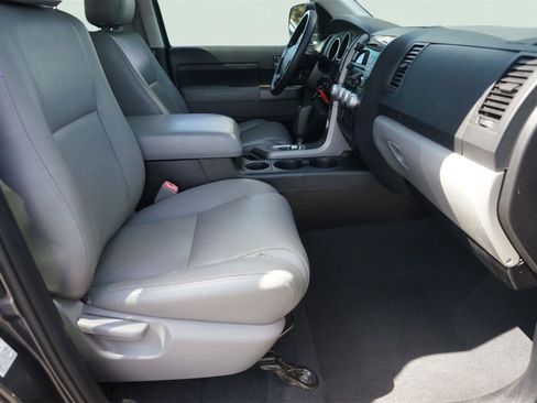 Used 2013 Toyota Tundra 2WD Double Cab w/ SR5 Pkg image 18