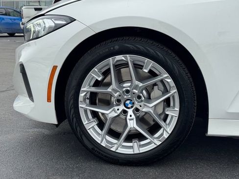 Used 2025 BMW 330i Sedan image 9