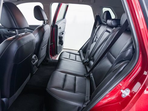 Certified 2024 Nissan Rogue SL FWD image 40