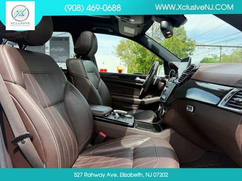 Used 2017 Mercedes-Benz GLS 450 4MATIC image 26